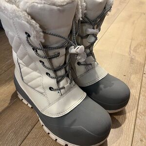 Cat & Jack White and Gray Kids Snow Boots